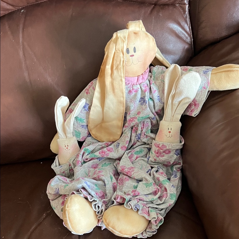 Floral Bunny Plush Toy with Baby Bunnies